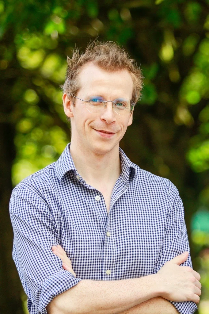 Dr Nick Simpson